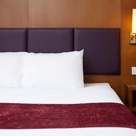 Crossroads By Chef & Brewer Collection Hotel Weedon Bec Eksteriør billede