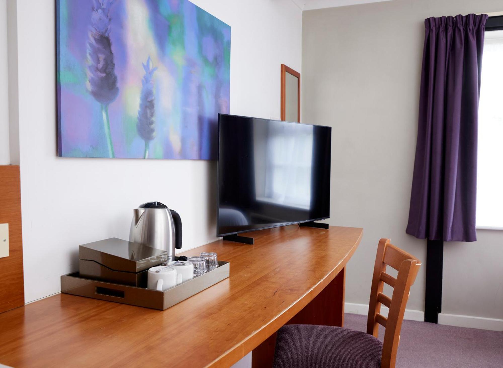Crossroads By Chef & Brewer Collection Hotel Weedon Bec Eksteriør billede